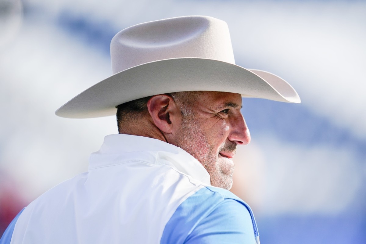 Tennessee Titans head coach Mike Vrabel watches his team warm up before a game against the against the Houston Texans at Nissan Stadium in Nashville, Tenn., Sunday, Dec. 17, 2023. (Andrew Nelles/USA TODAY Sports)
